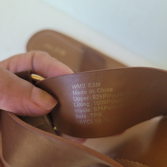 Aldo Brown Leather Sandals with Metallic Ring Detail - Picture 6 of 6